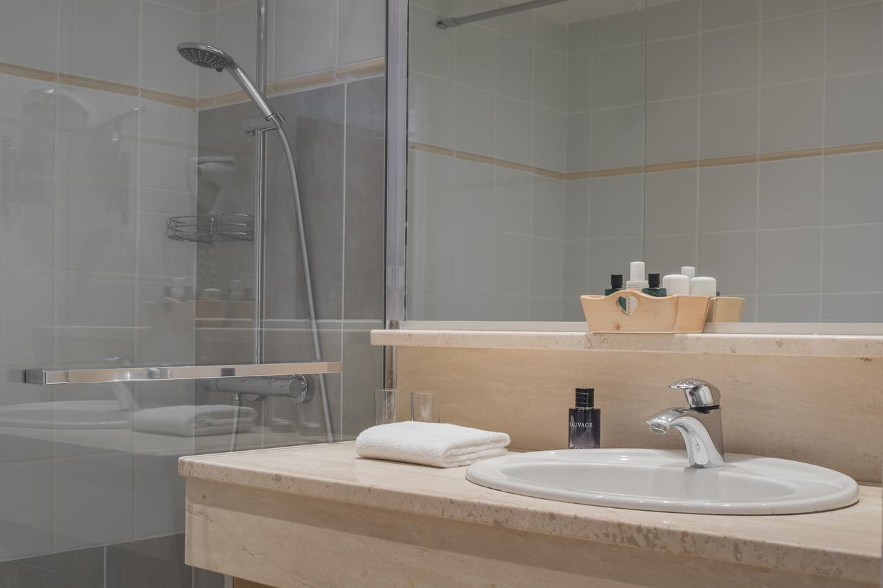 Le Flamboyant Hotel Annecy Luaran gambar