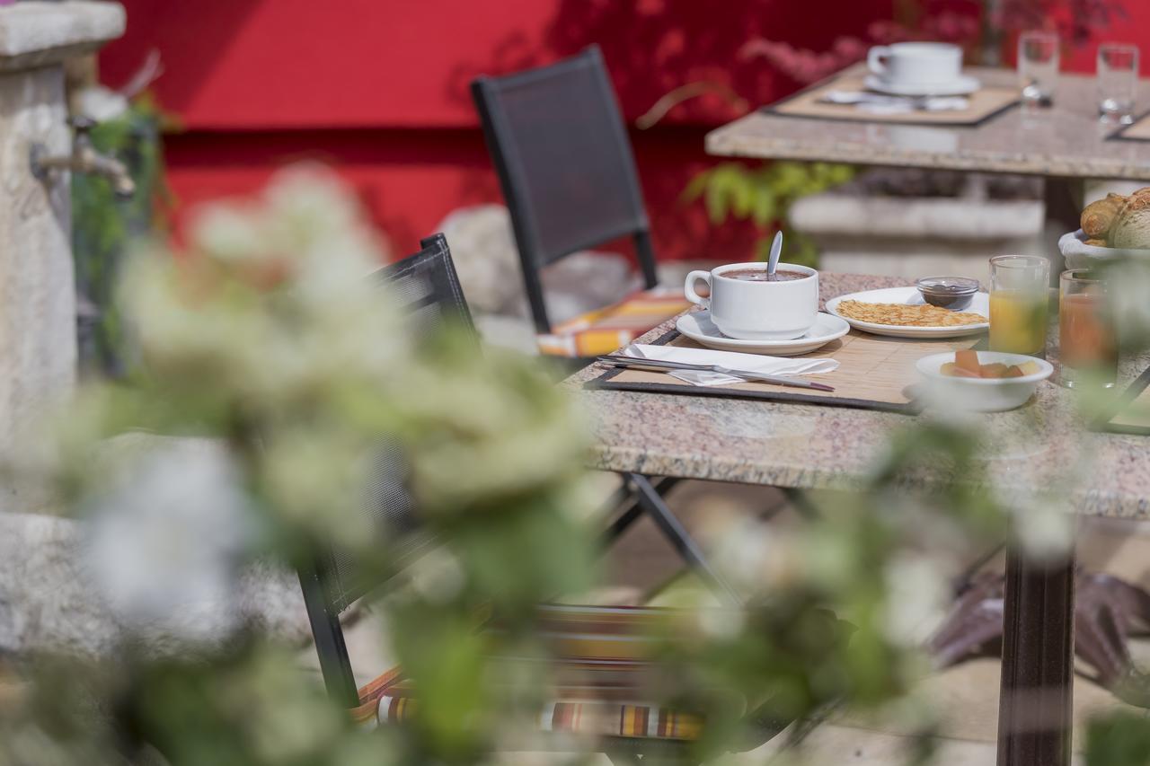 Le Flamboyant Hotel Annecy Luaran gambar