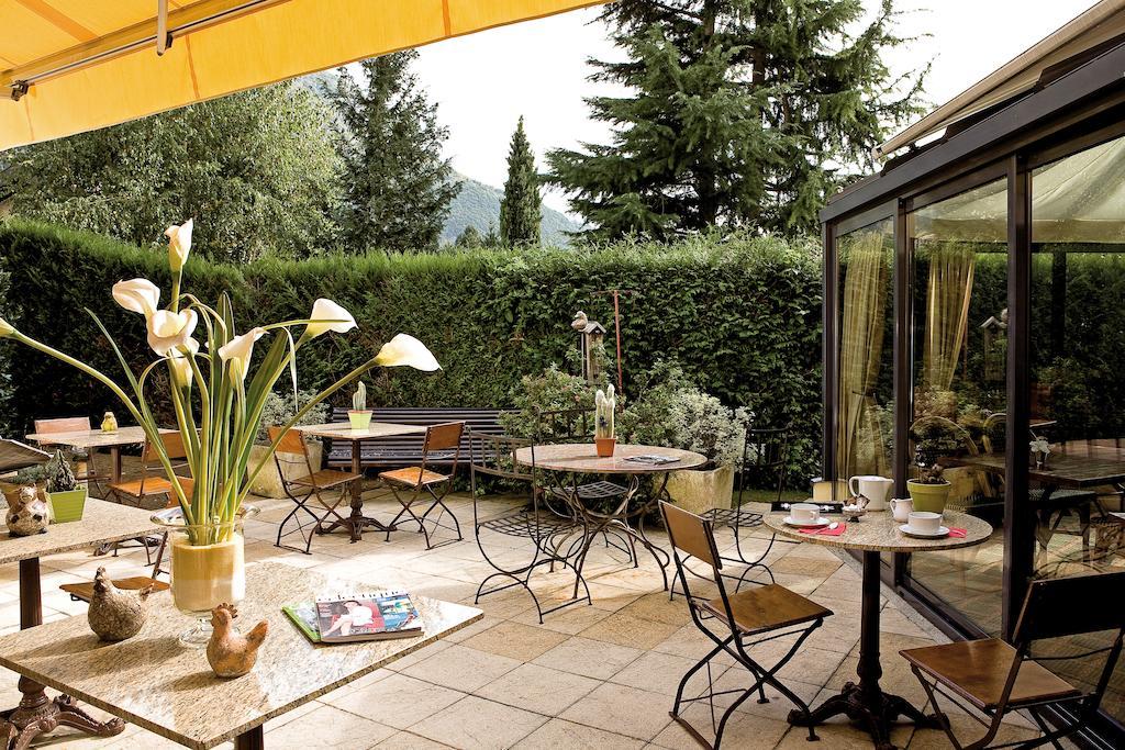 Le Flamboyant Hotel Annecy Luaran gambar