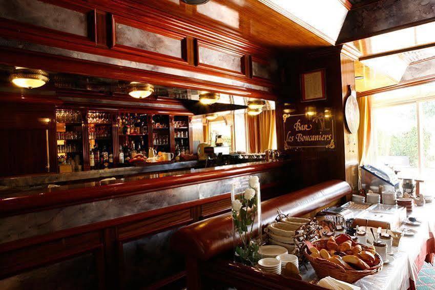 Le Flamboyant Hotel Annecy Luaran gambar
